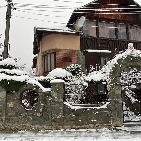 Apartamento Затишок В Карпатах Skole Exterior foto